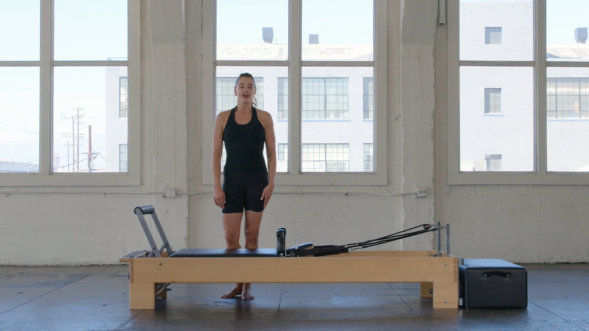 Back Extension 2 | Reformer Pilates | 8 Minutes
