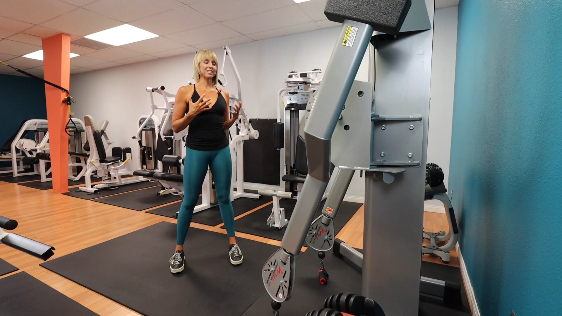 Cable Machine 2 Cables Bicep Curls with Lift Gym