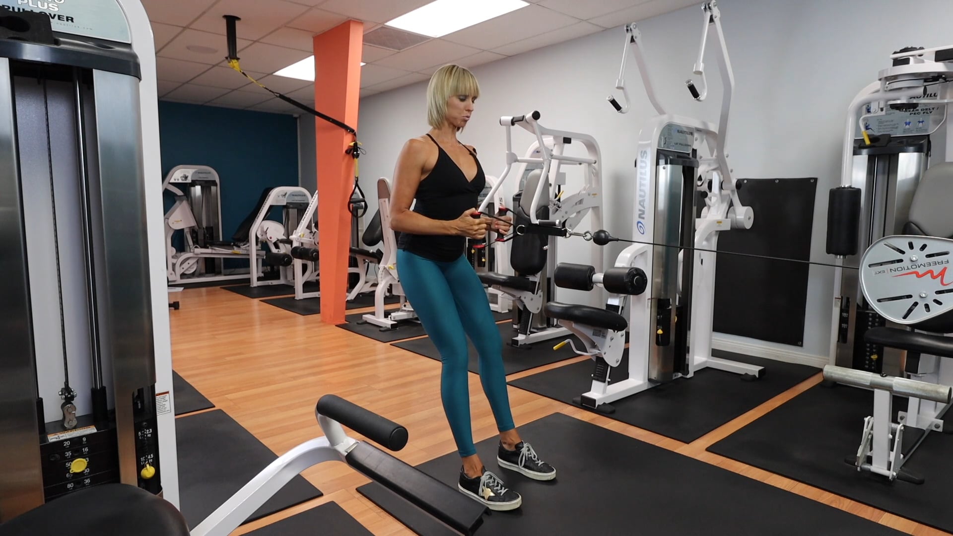 Cable Machine 2 Handle Horizontal Lat Rows Gym