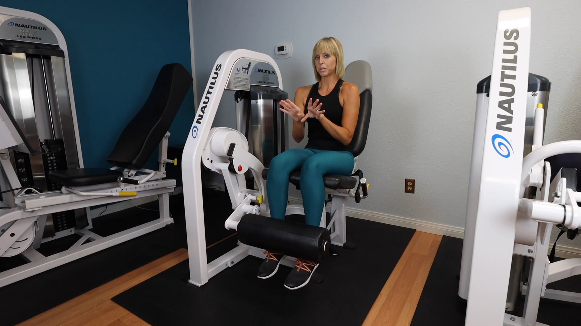 Leg Extension Machine Toes Out Gym