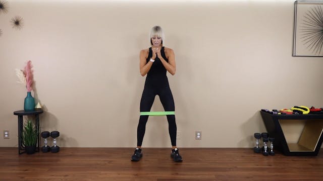 Squat Side Push with Band - Demo