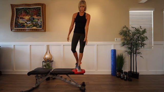Curtsey Lunge Step Up