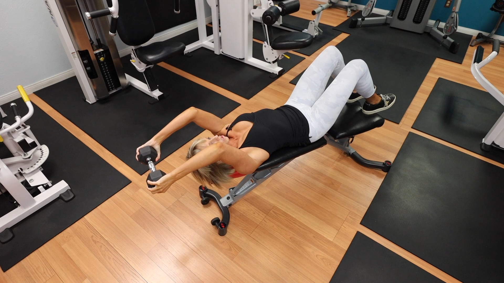 Bench Dumbell Pullovers Gym