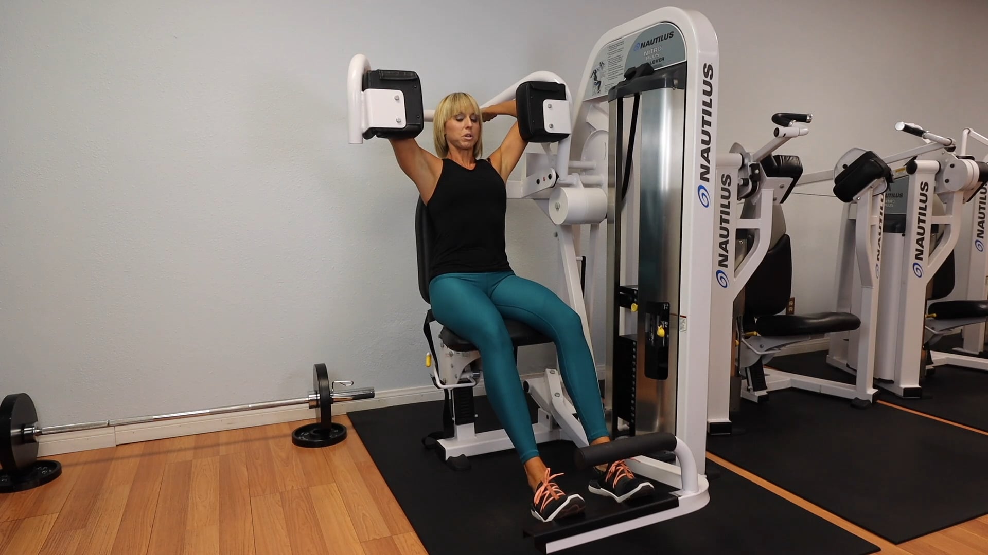 Pullover Machine Gym