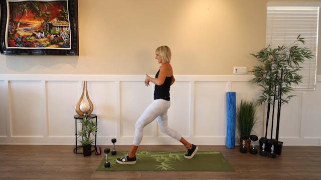 Forward and Backwards Lunge with Over...