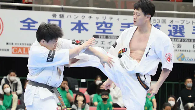 【新極真会】第53回全日本大会　男子2回戦　加藤vs難波　SHINKYOK...