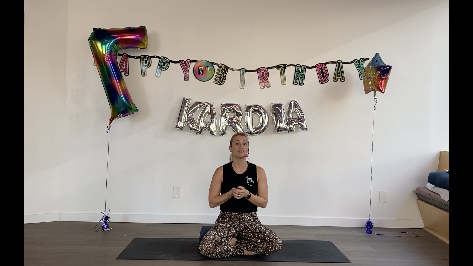 10 Min 7th Anniversay Community Themed Meditation