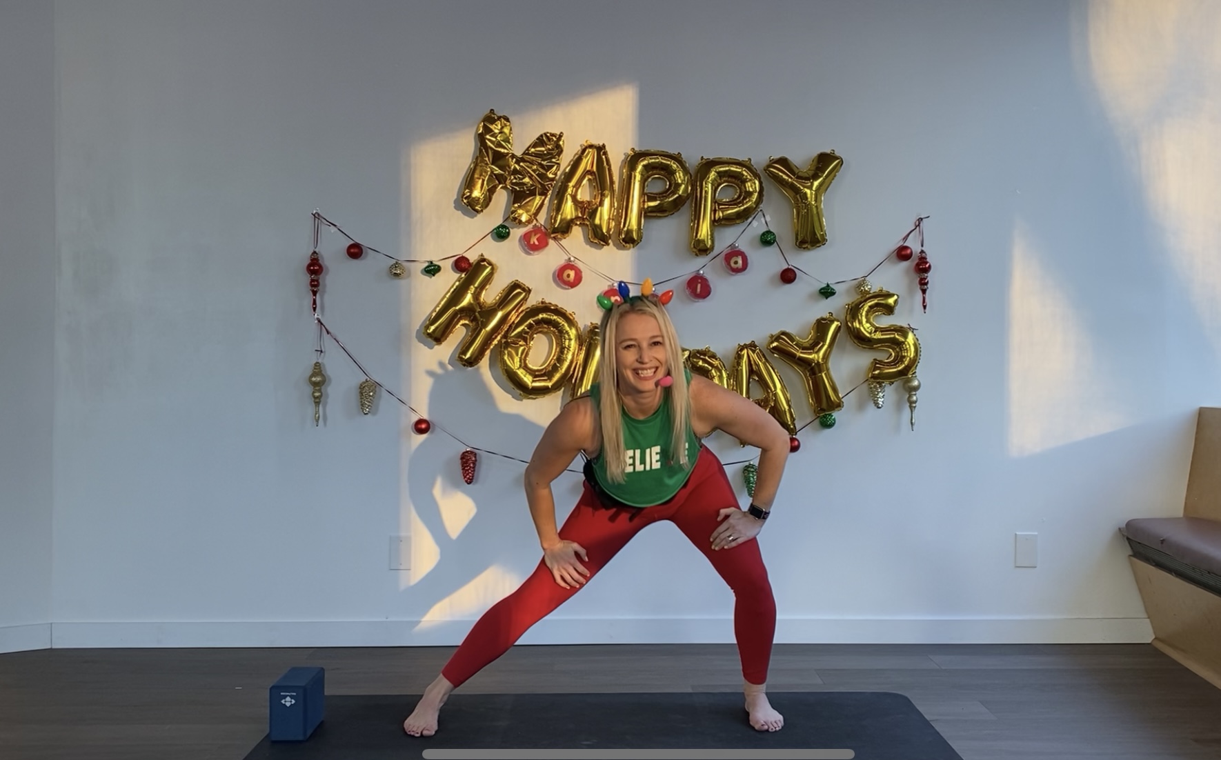 30 Min Holiday Pop Themed Yoga Flow Studio Series 11