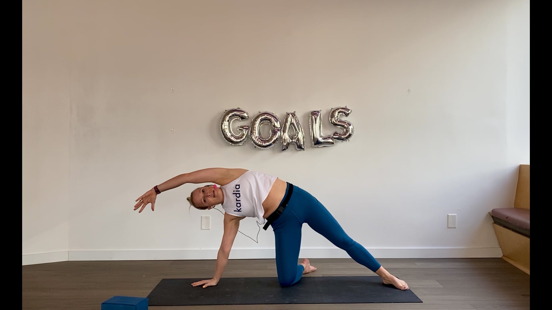 50 Min Taylor Swift Themed Yoga Flow Studio Series 13