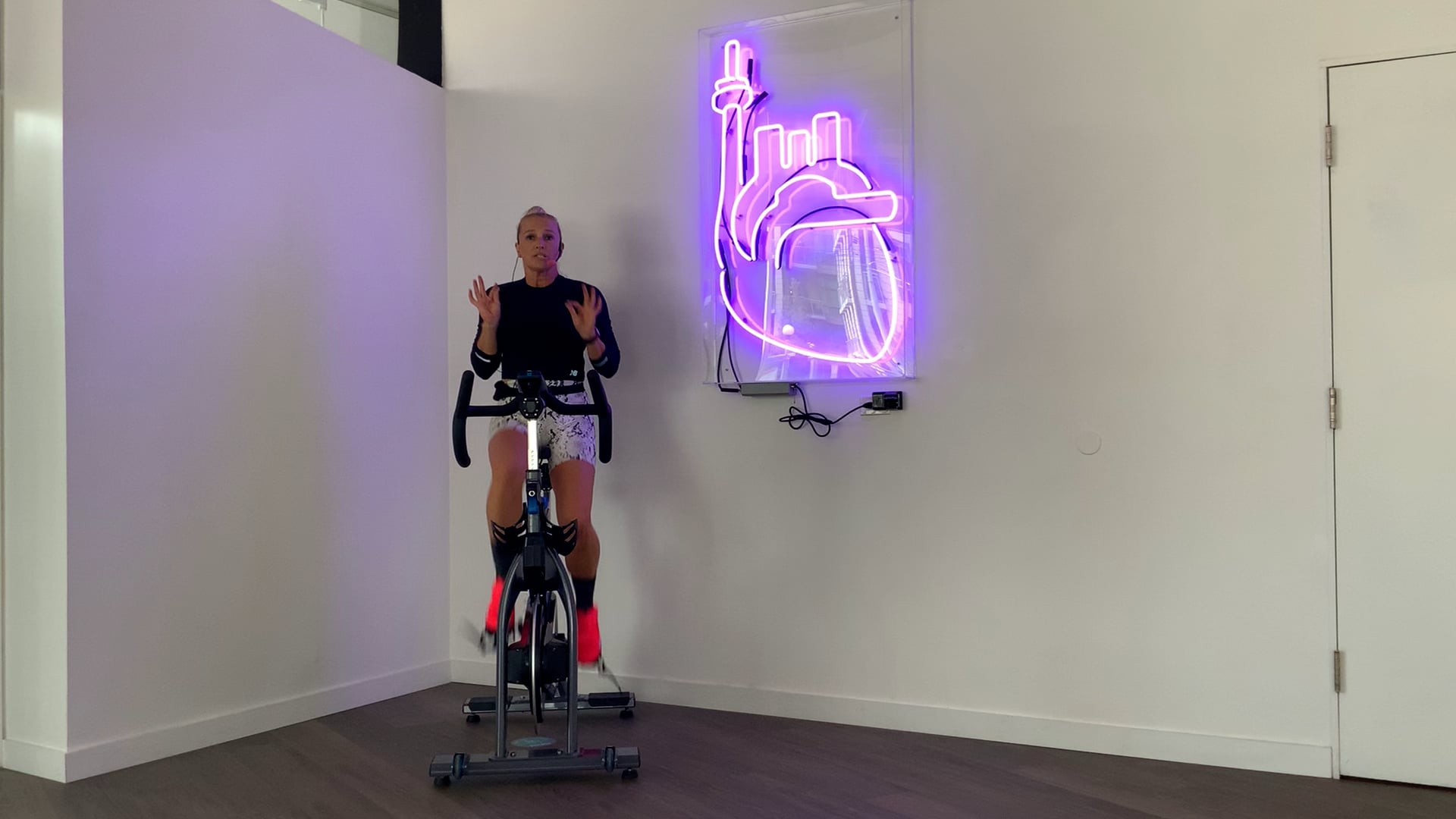 20 Min Cycle Sweat Steady Usher Themed Endurance Ride Studio Series 8