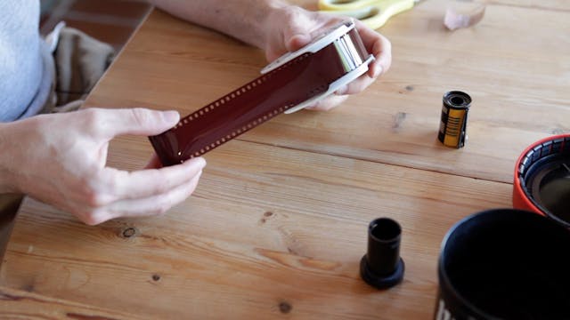 03 Putting your film into the tube