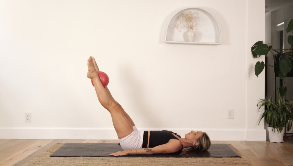 22 Minute Mini Ball Abs & Glutes 