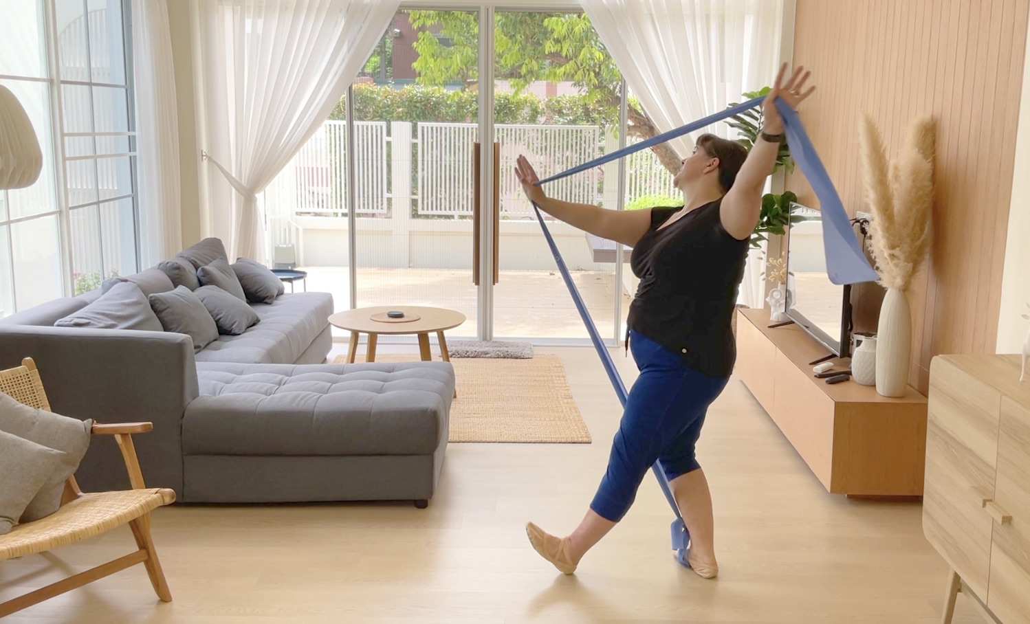 Franklin Method® Inspired Center Ballet Barre using an 11ft Theraband