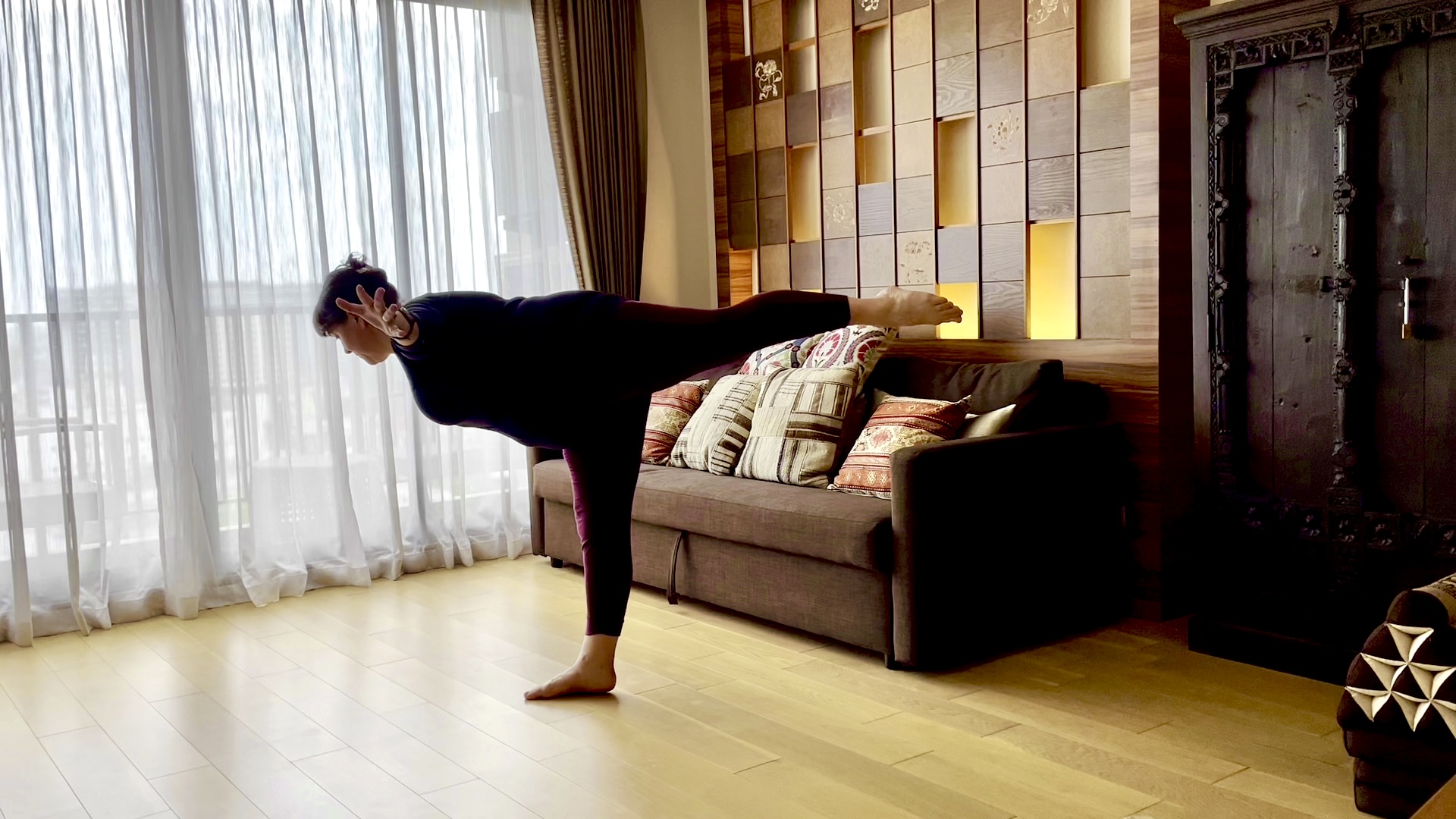 Feel Good Exercises-Airplane