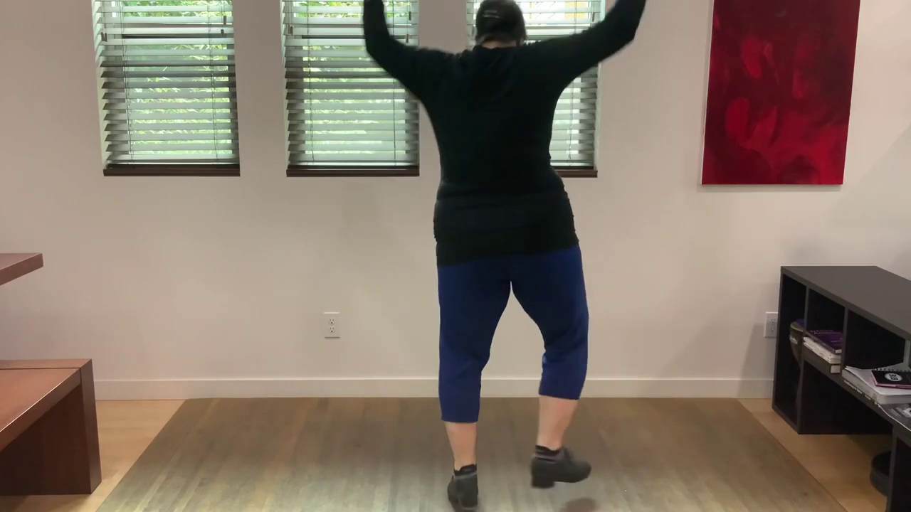 L 1.5 /2 Tap Pull Back Time Step