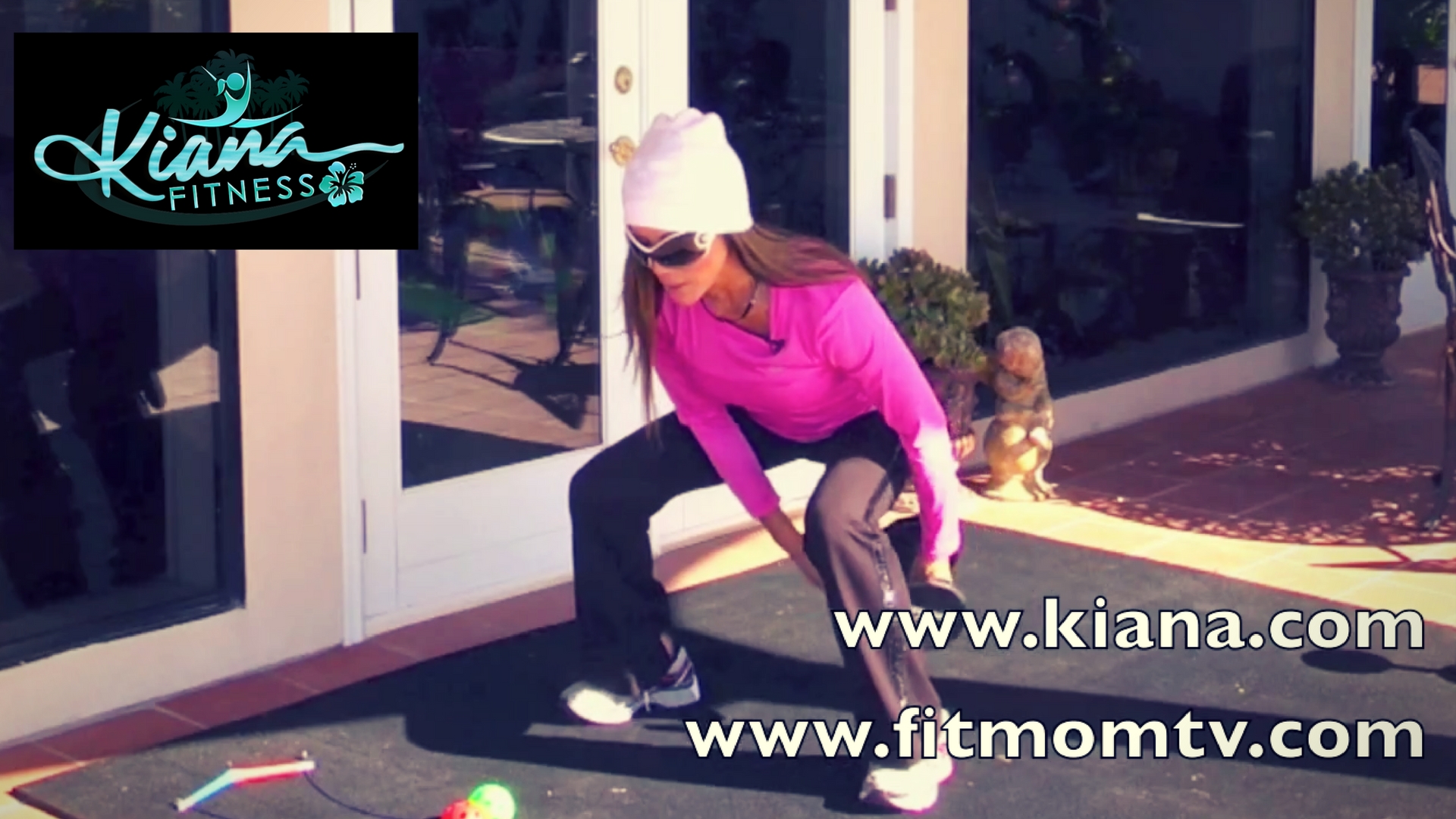 Legs Booty Core - Demo: Exercise-Figure-8-Leg-Pass