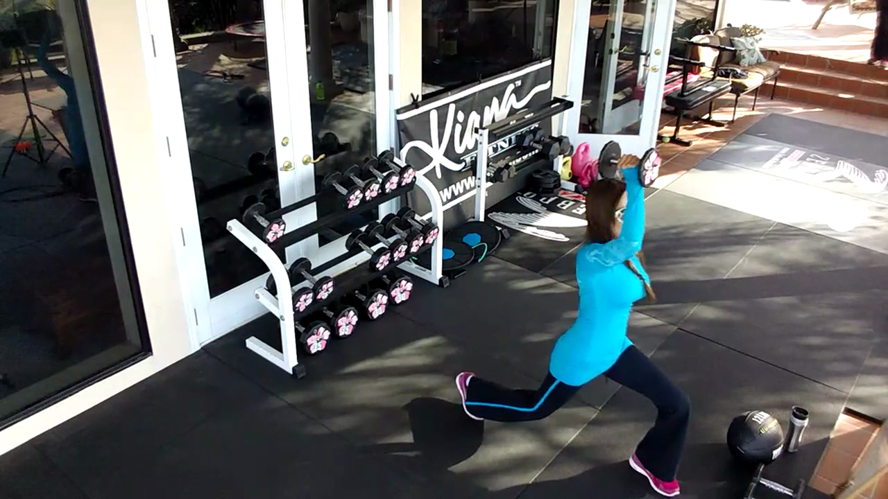 Legs & Core - Demo: Exercise Lunge and Lean
