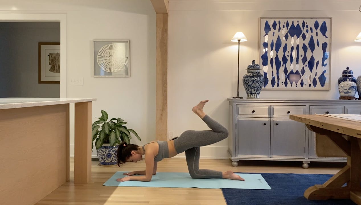 15 Minute Bodyweight Core Focused Series - Kiara Burns