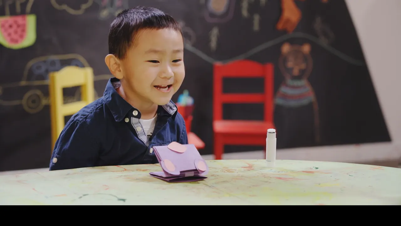 Giraffe | Unicorn Hand Puppet - Curious Crafting - Kidstream
