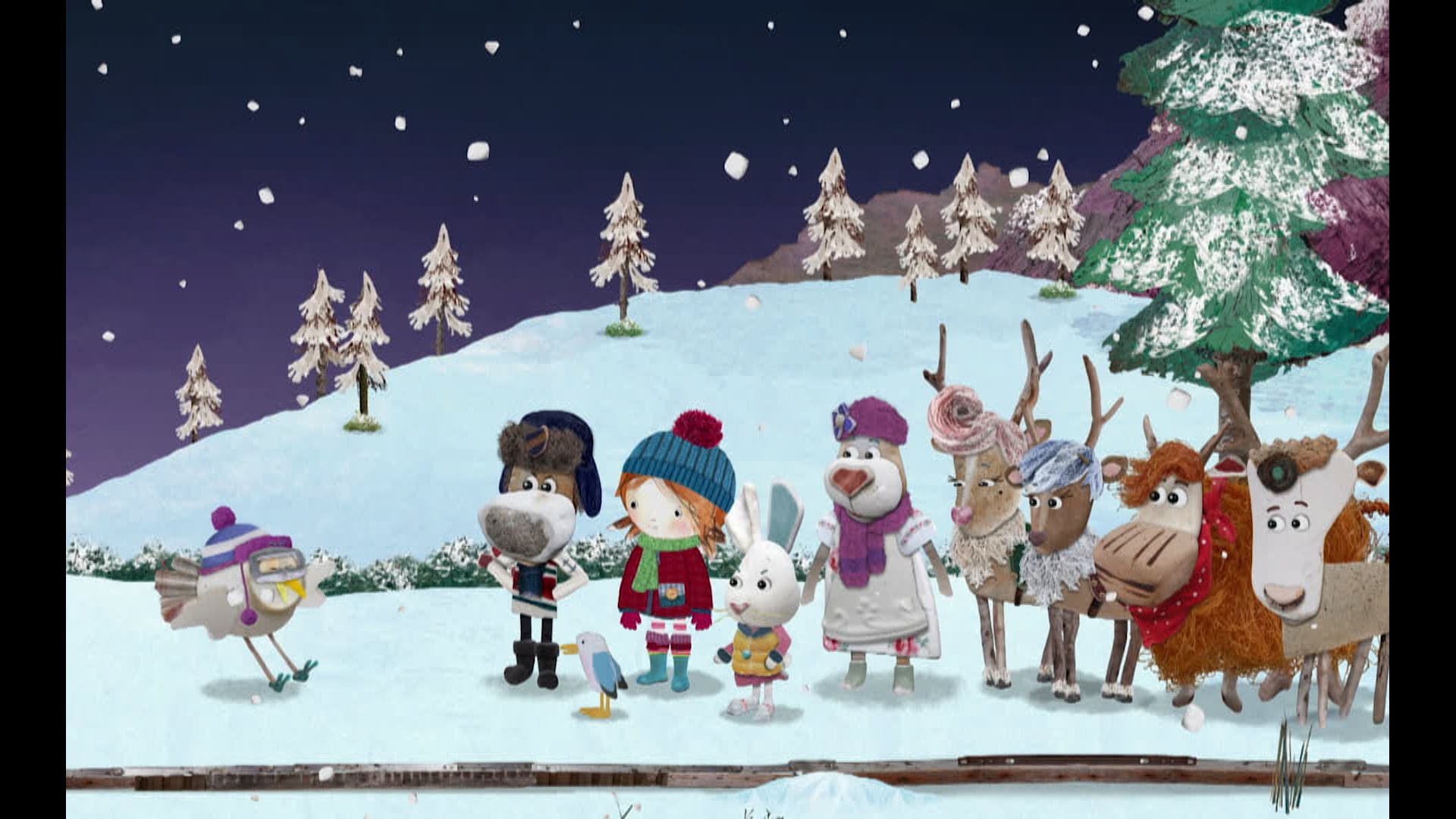 Lily's Driftwood Bay: Christmas Crashed