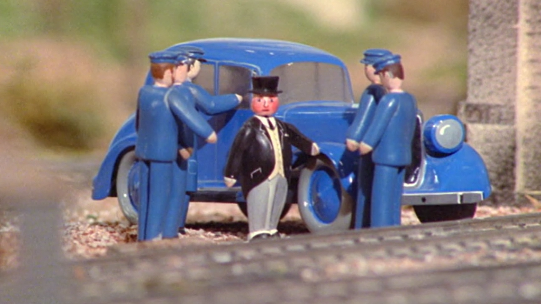 Tenders & Turntables | Trouble in the Shed