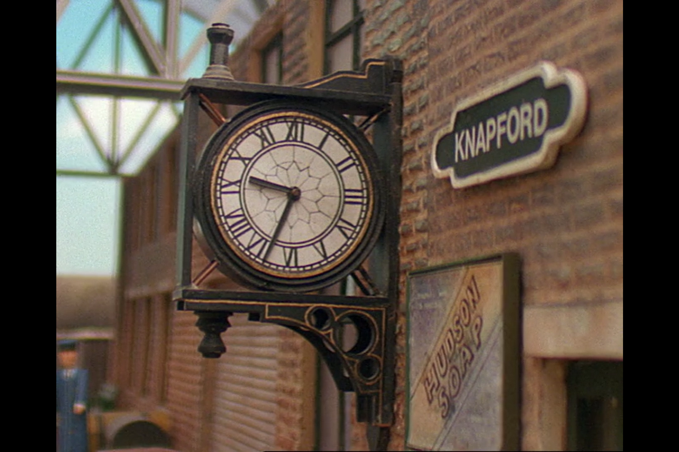 Time for Trouble | Gordon & the Famous Visitor