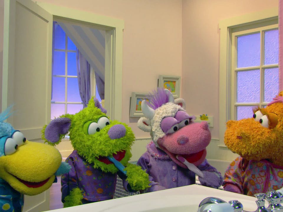 Queen For A Night Missing Mom and Dad Pajanimals Kidstream