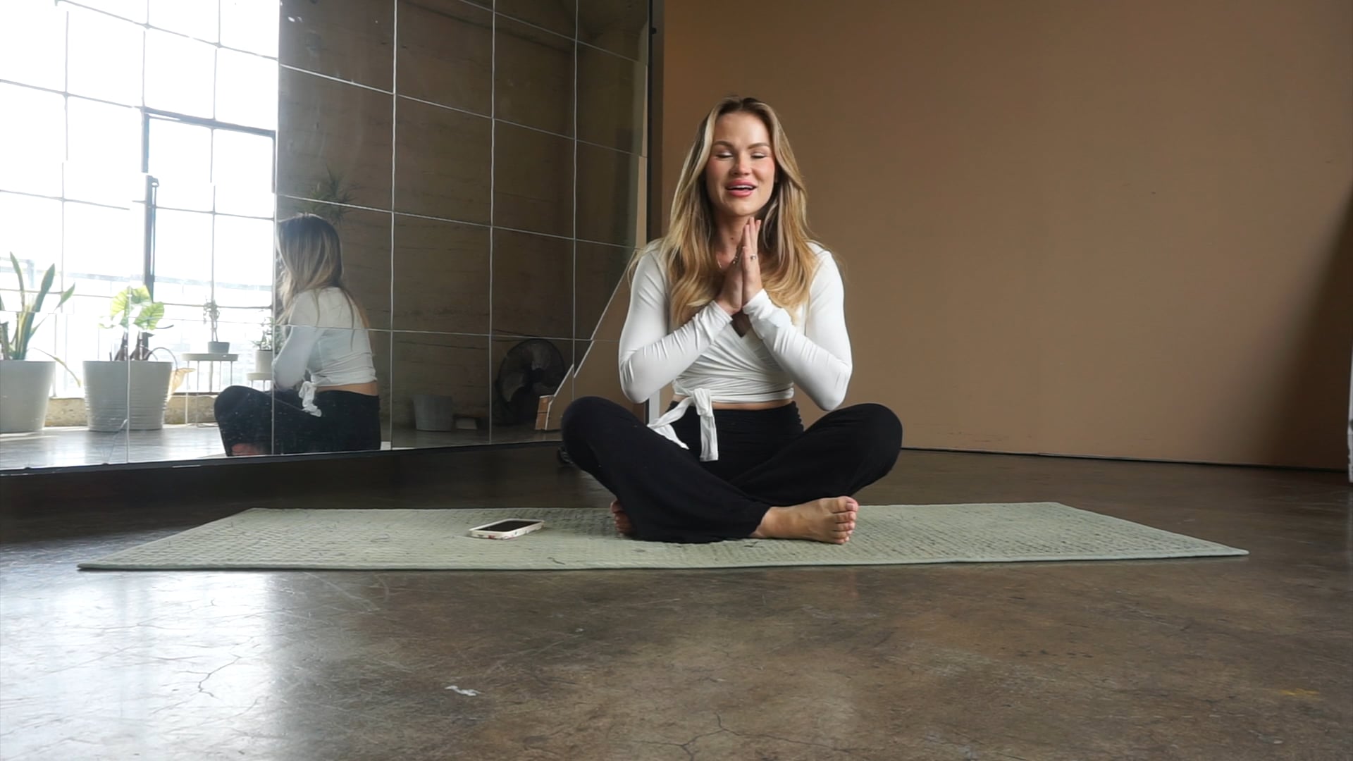 25 Minute Follicular Phase APHROflow for Creativity & Expansion