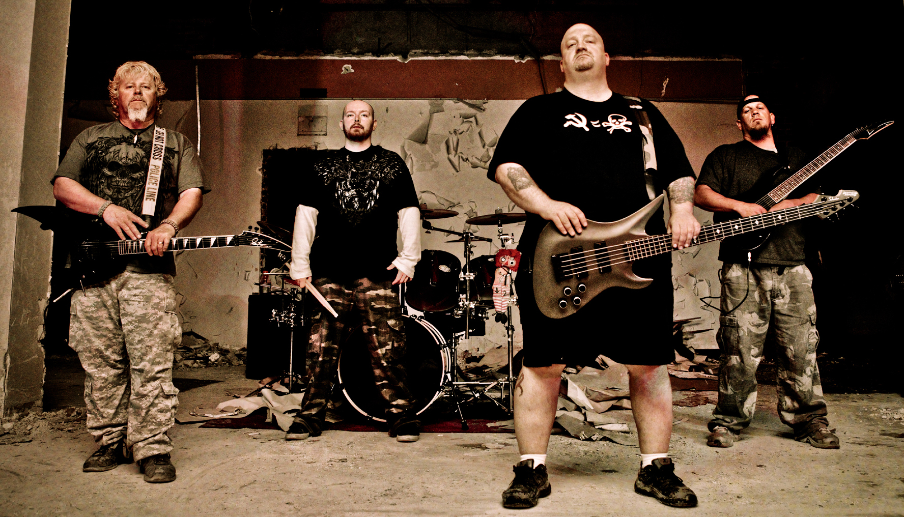 Low Twelve - Brutal World