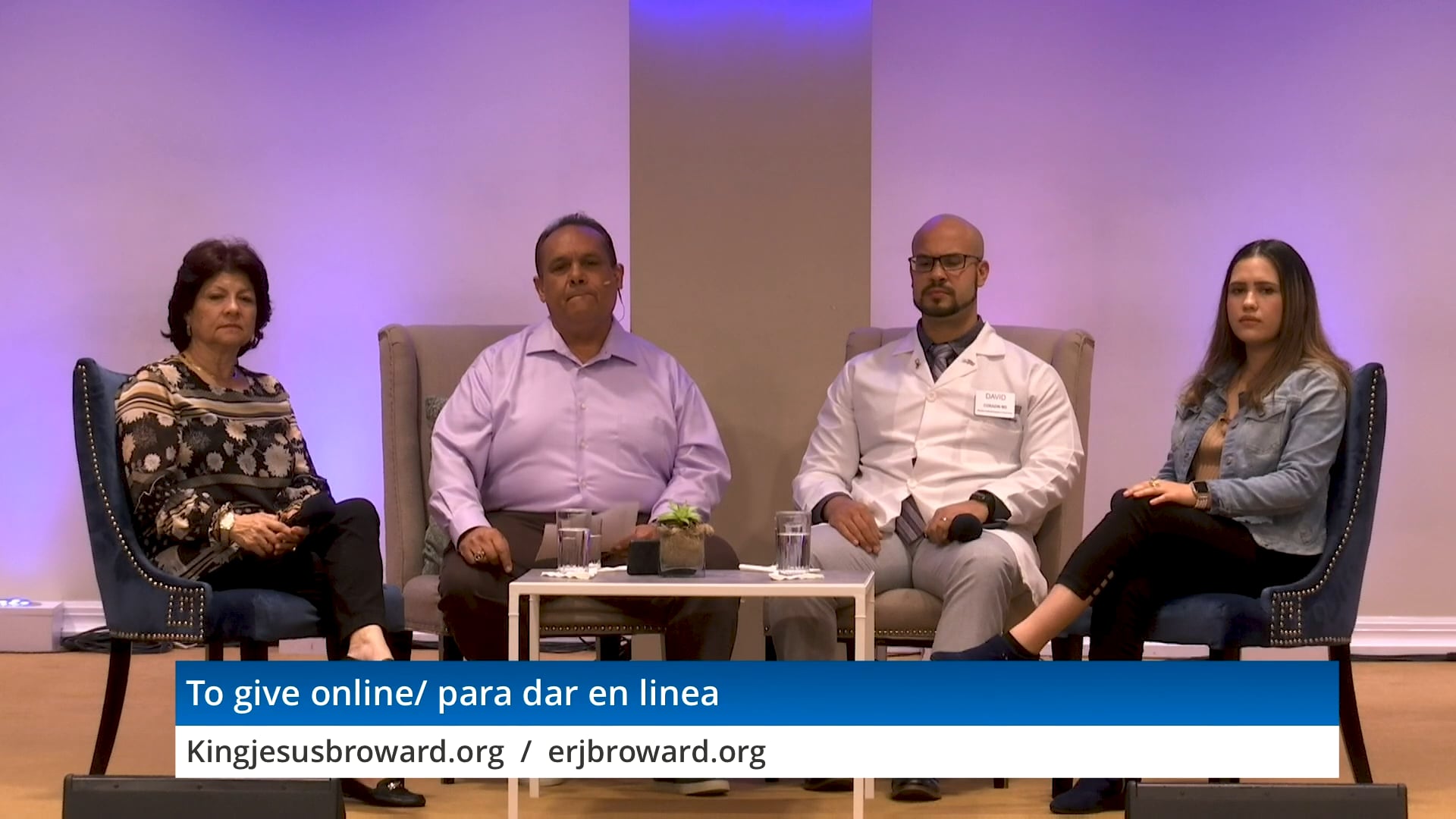 Panel Discussion/ Panel de Discusión- Overcoming Fear/  Superar el Miedo