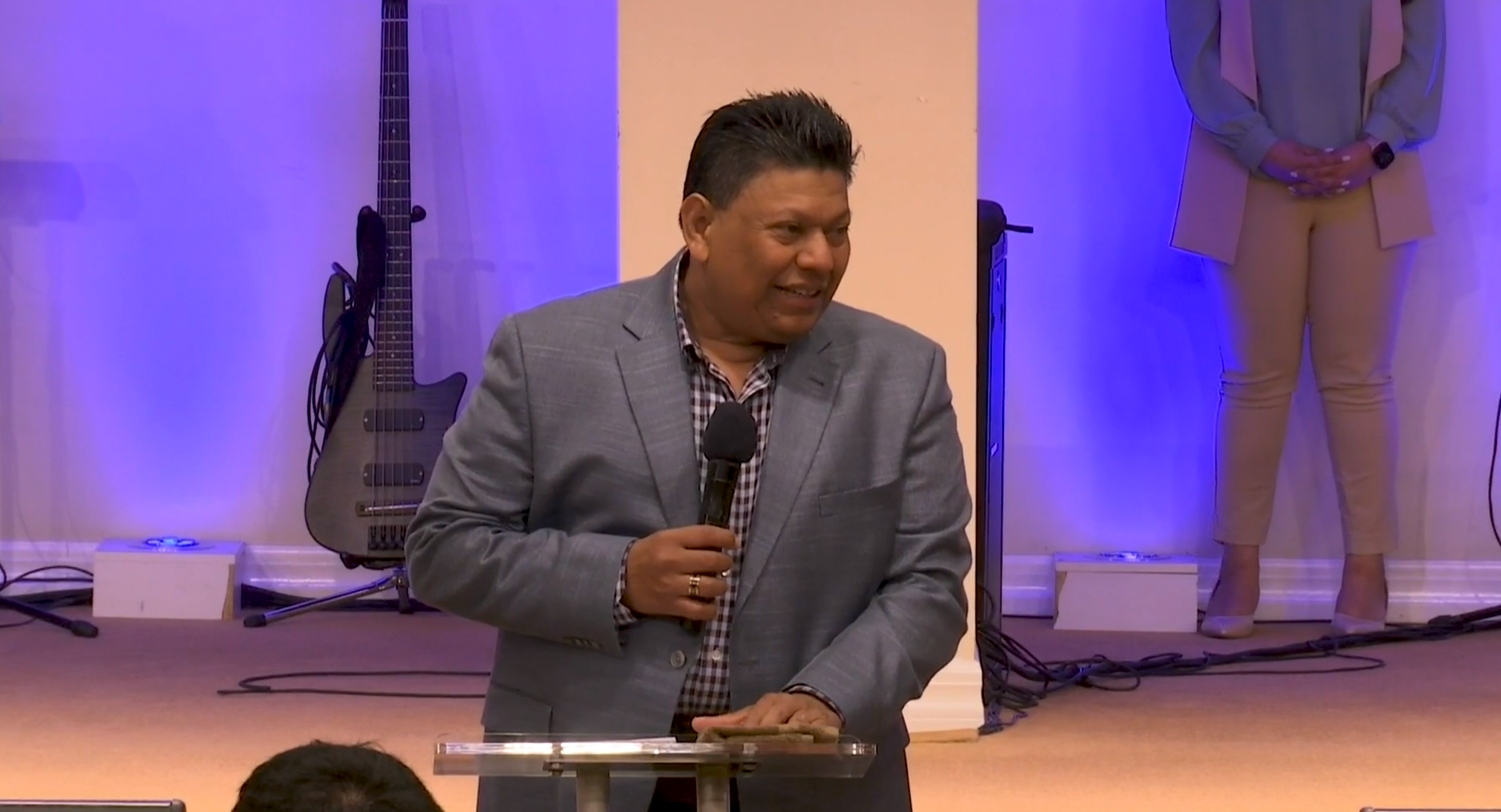 Apostle Kerwin- "Trials and Process/ Las Tormentas y el Proceso"