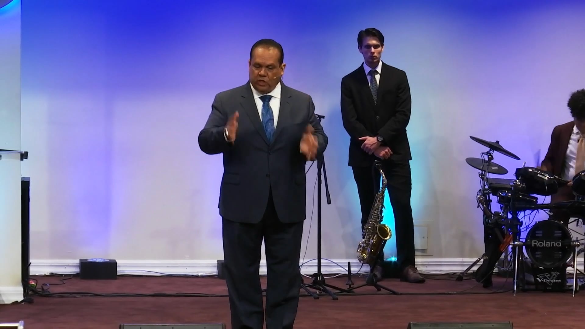Apostle Tommy- "Por Qué Deberíamos Congregarnos"