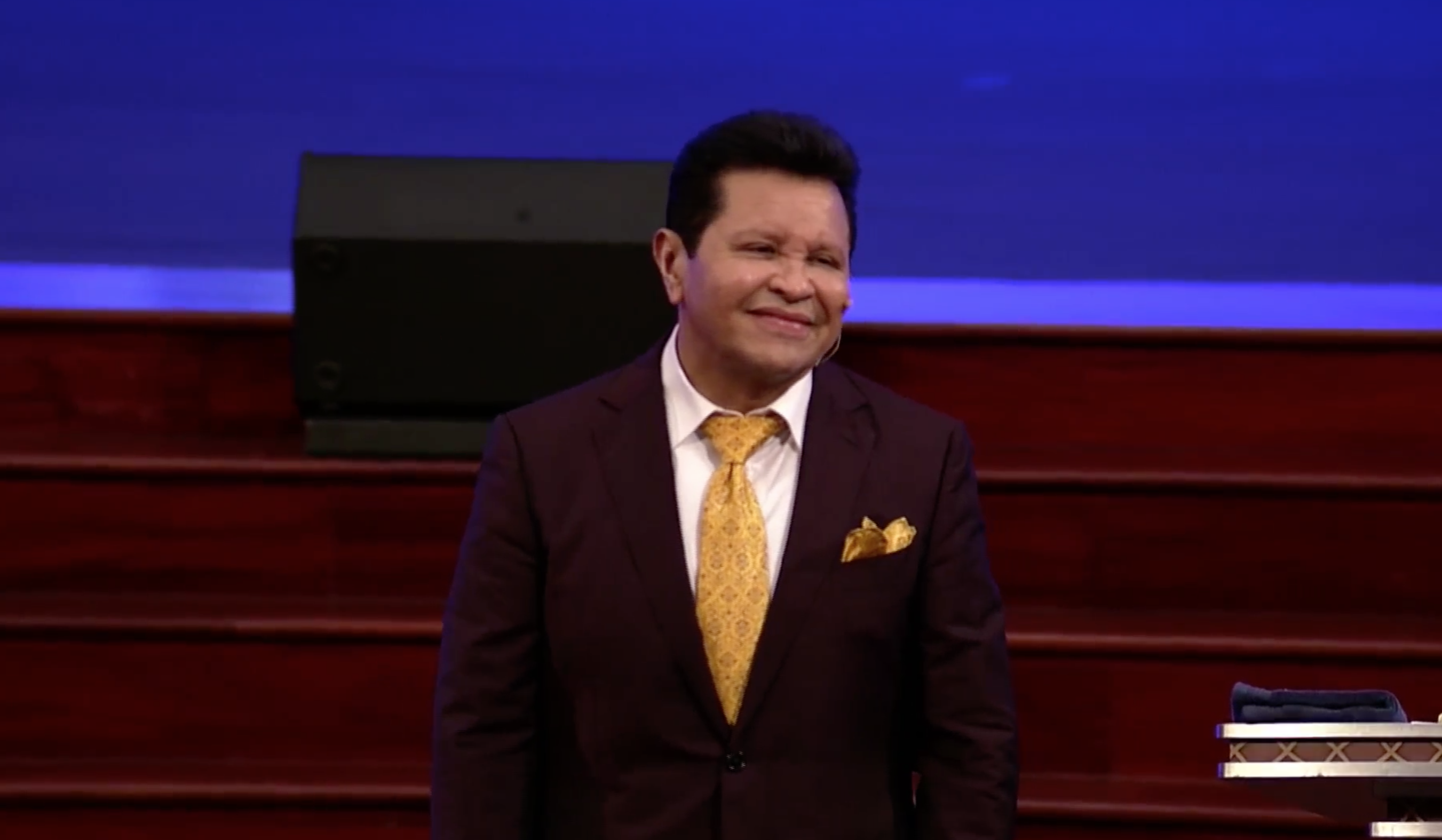 Restoring Priesthood and Lifting Prayer / La Restauración del Sacerdocio