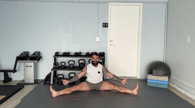 Class 32: Front and Middle Splits Com...