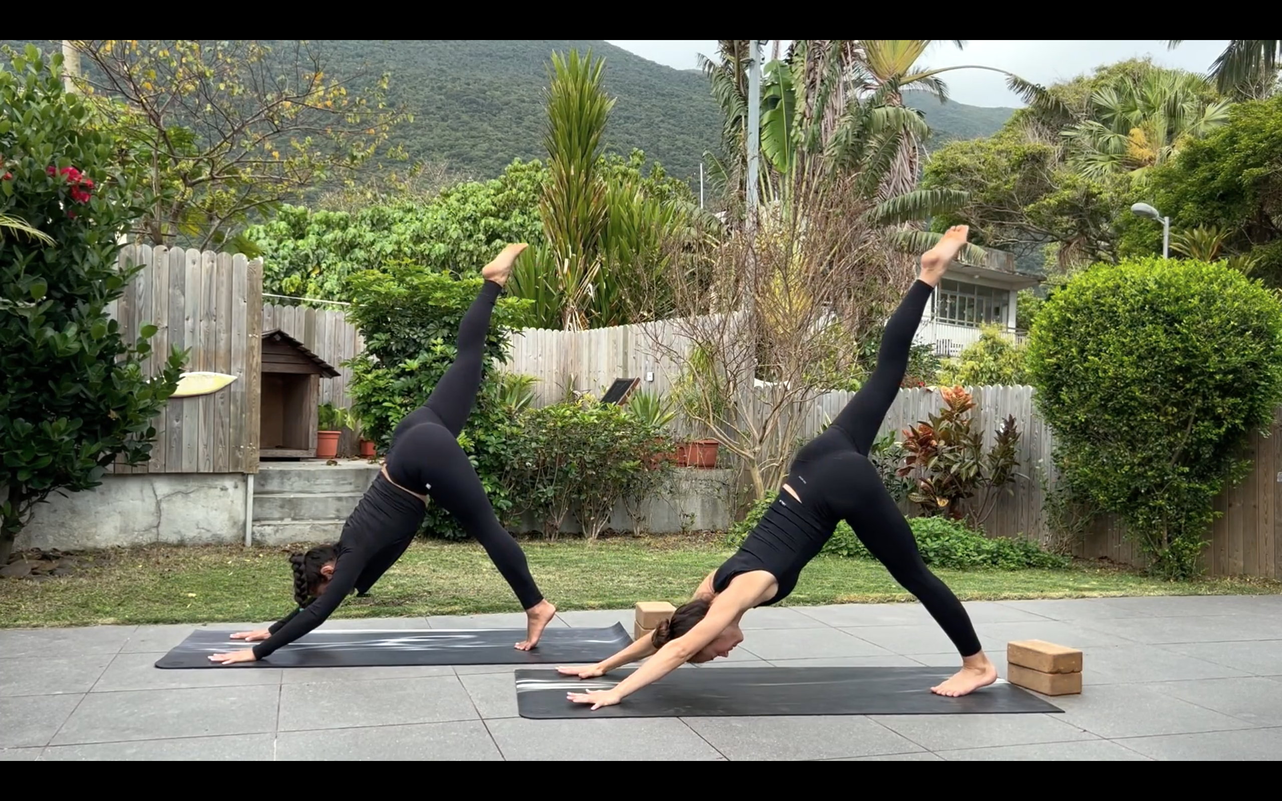 Core Focused Flow | Tara + Nikita 