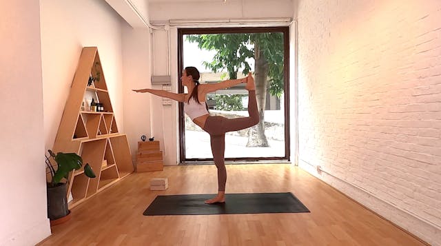 Natarajasana (Dancers Pose) I Tara