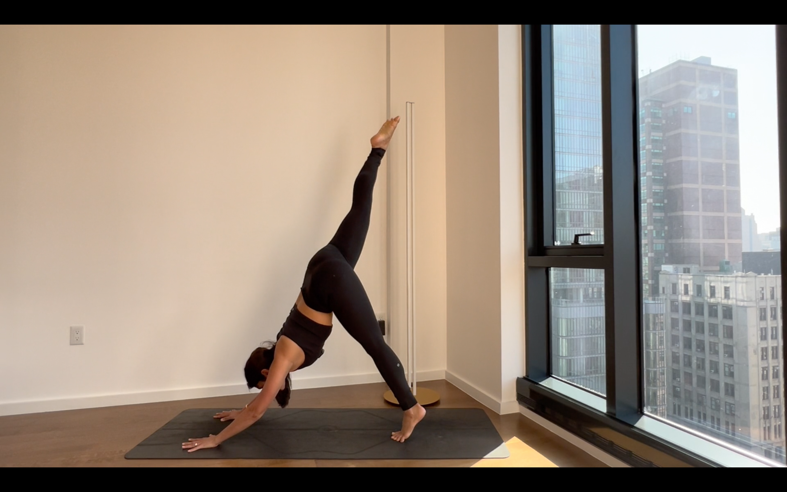 Stretch + Strength | Nikita