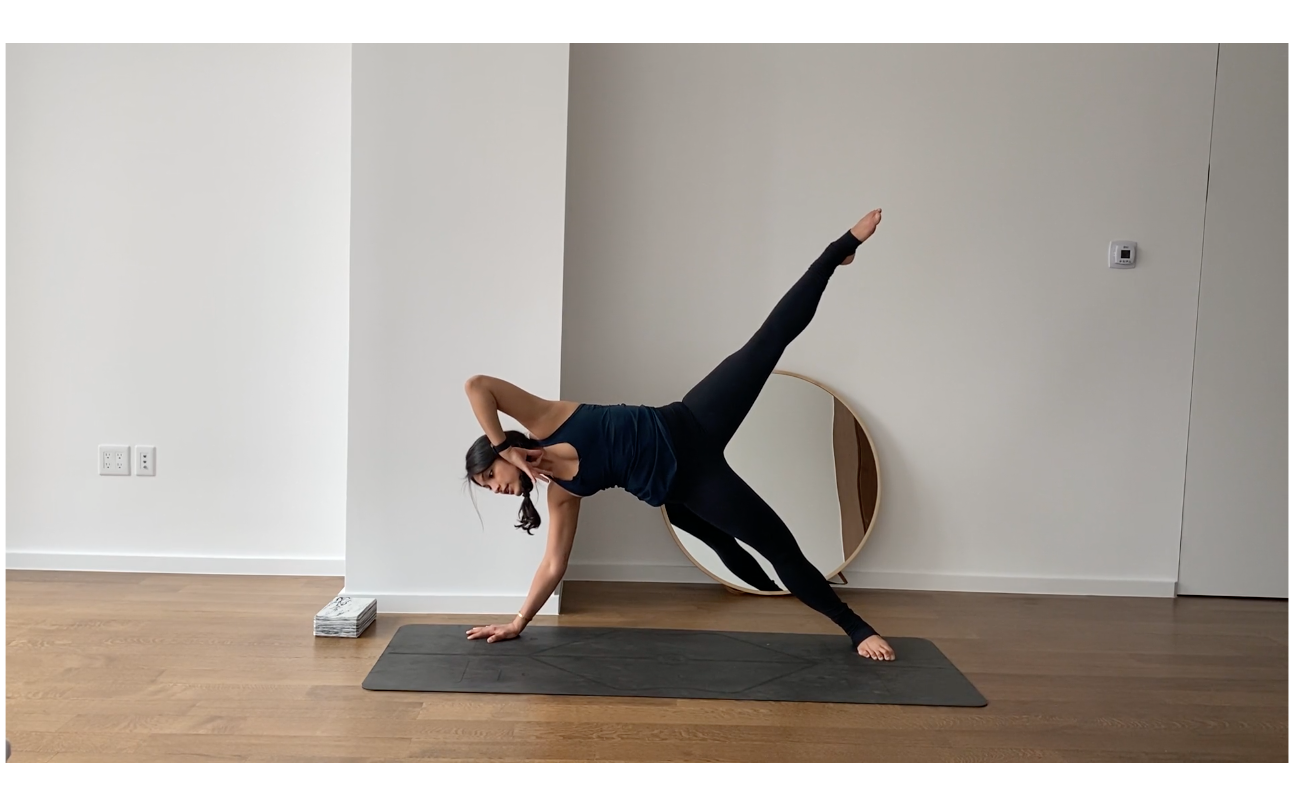 Dynamic Vinyasa | Nikita 