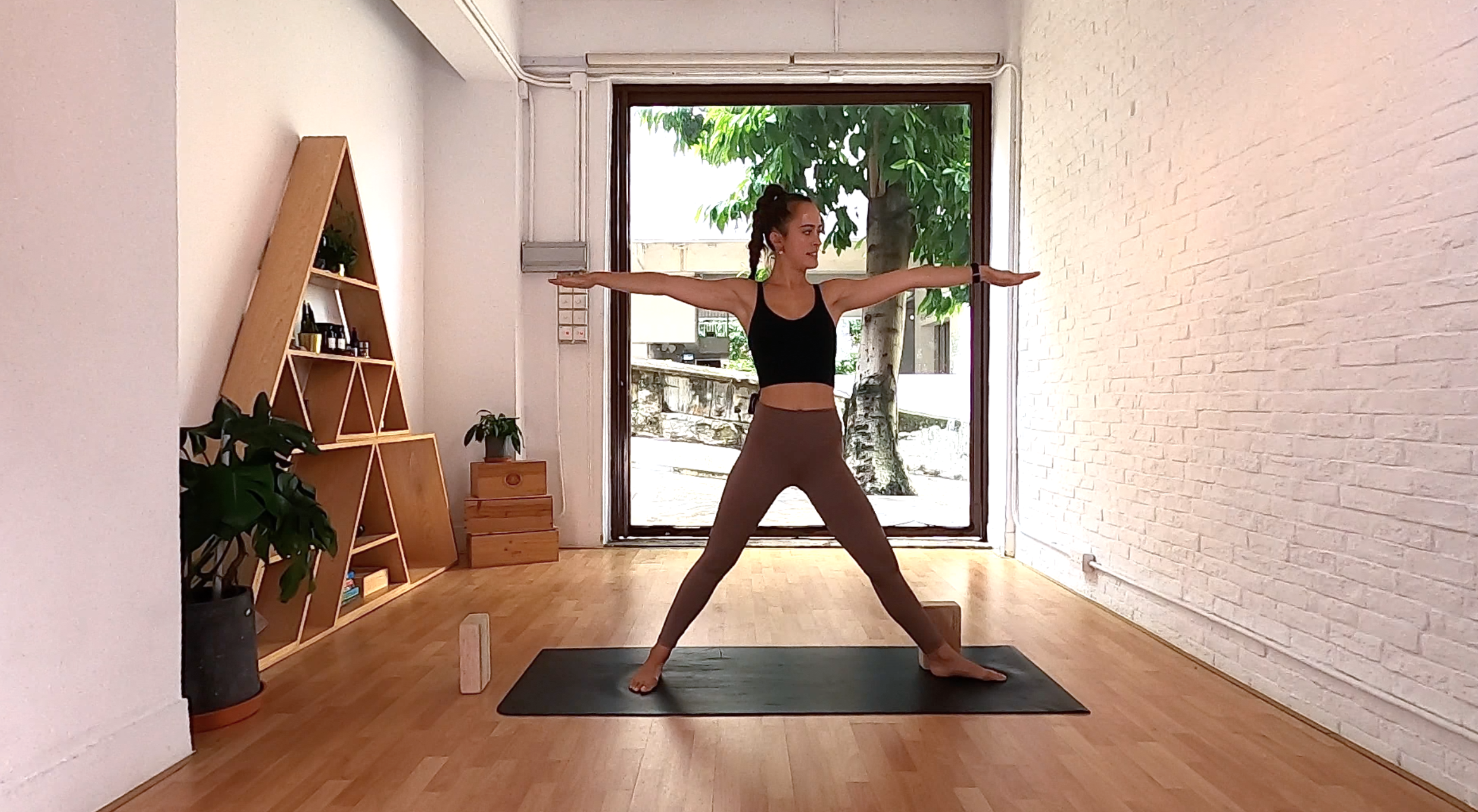 Prenatal Standing Sequence I Tara