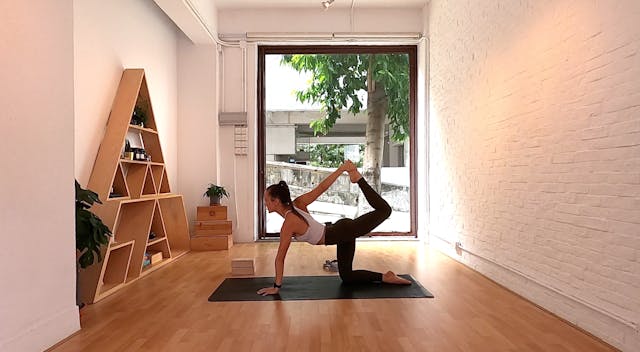 Upper Body Flow I Tara