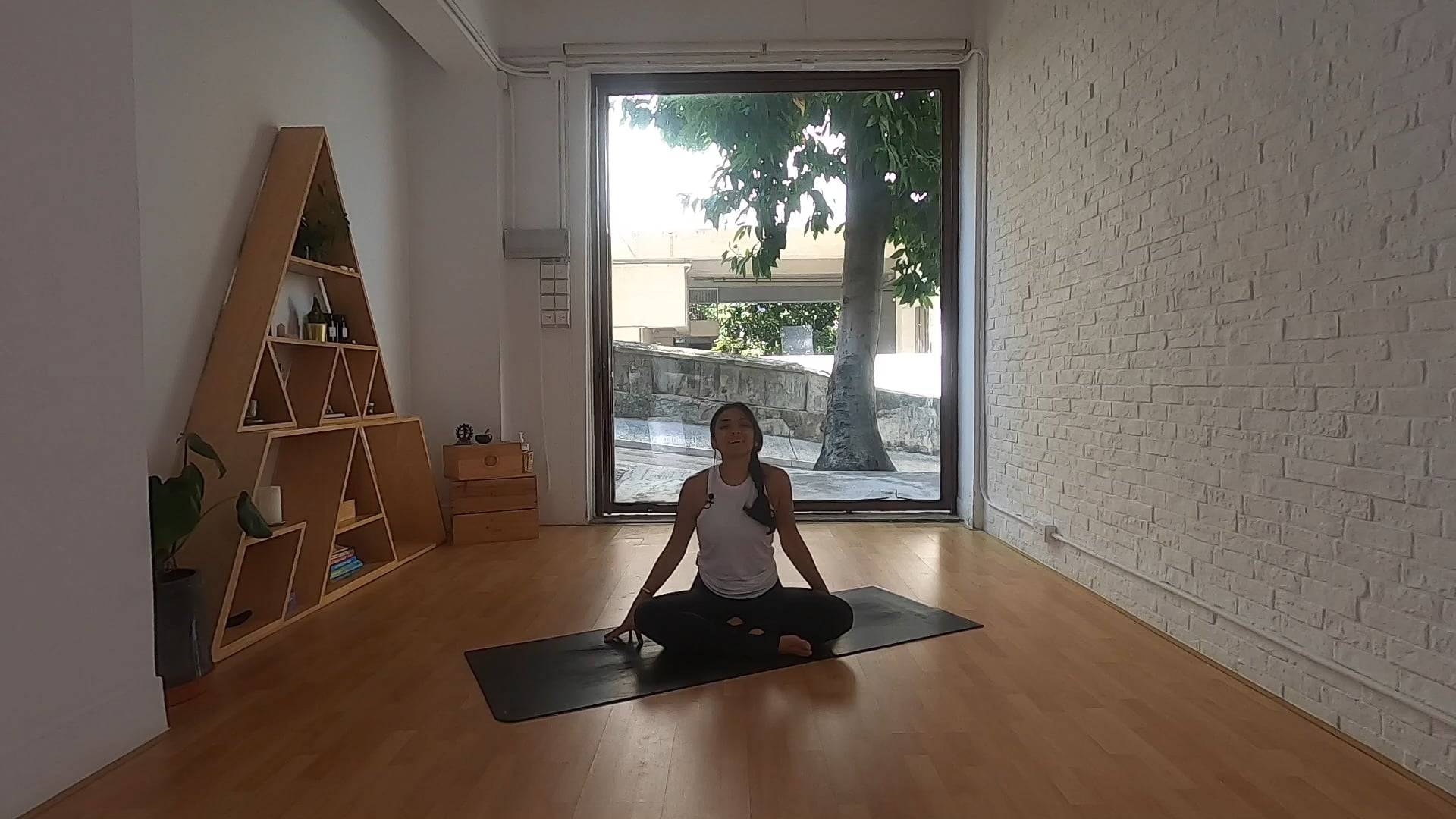 Dynamic Vinyasa | Nikita 