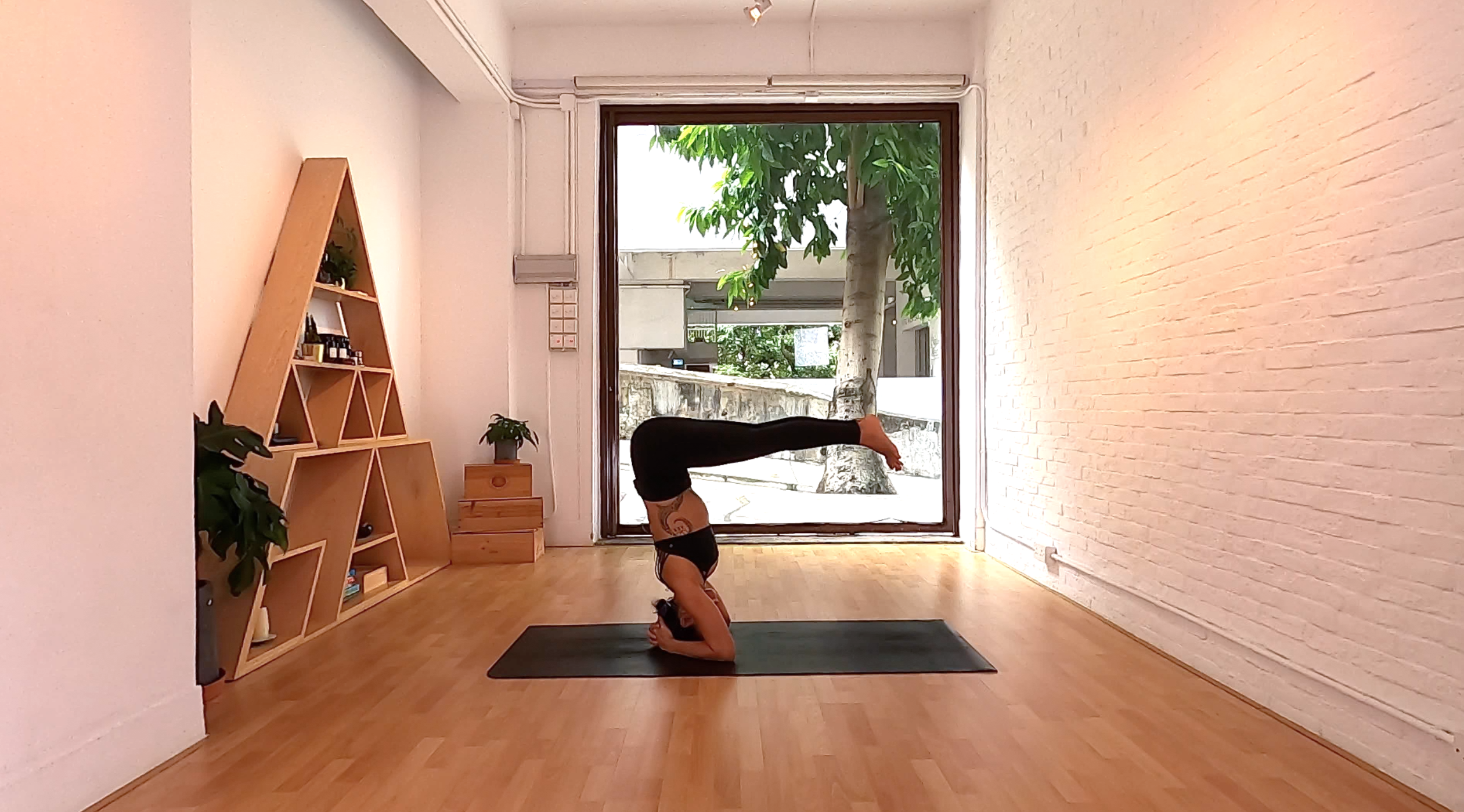 Sirsasana (Headstand) I Cristina