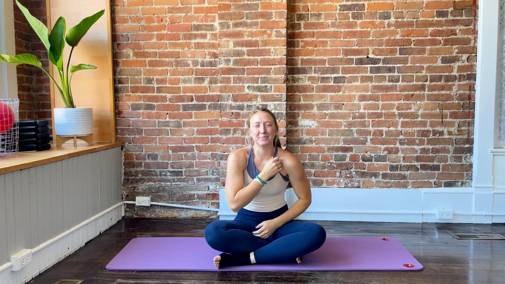 15 min. full body POWER Pilates using own body weight