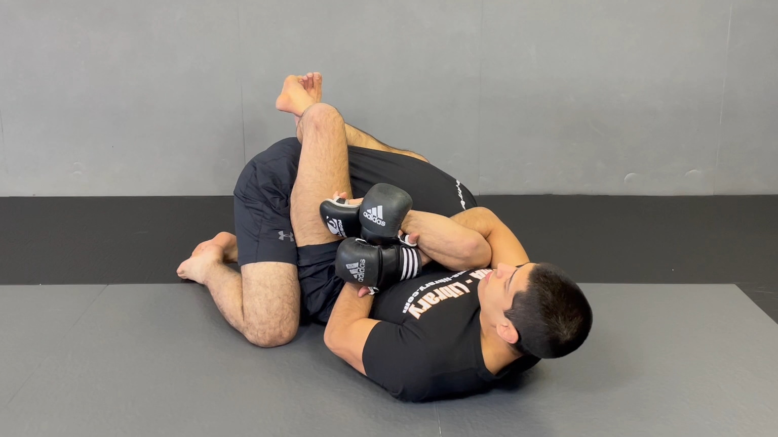 Drill für Closed Guard Bottom Kimura