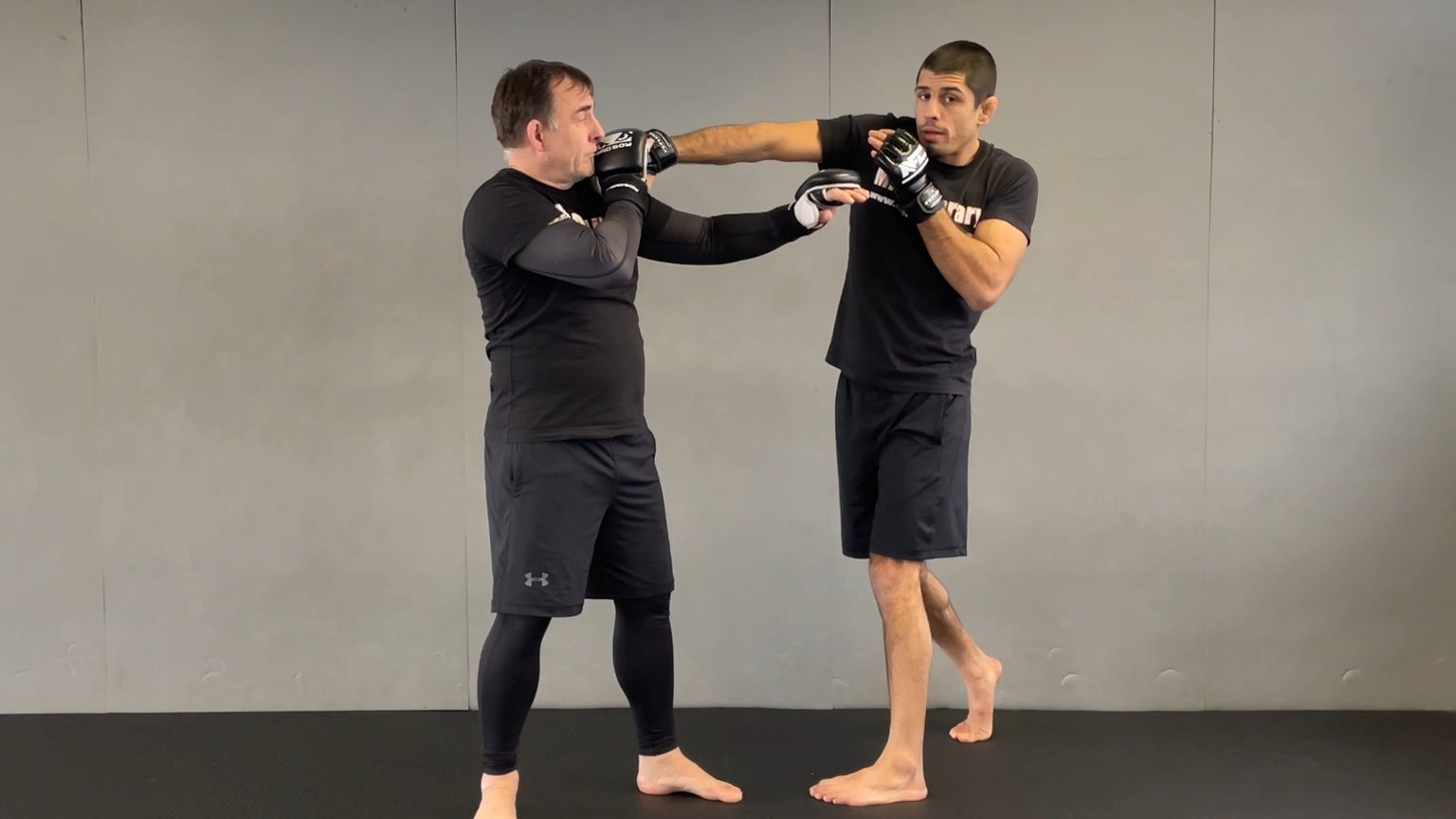 APPLICATION FÜR OFFENSE PRACTICING JAB&POWERHAND