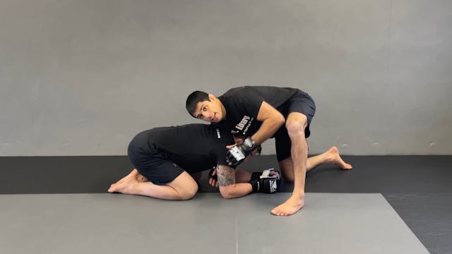 APPLICATION FÜR FRONTHEADLOCK SPARRING