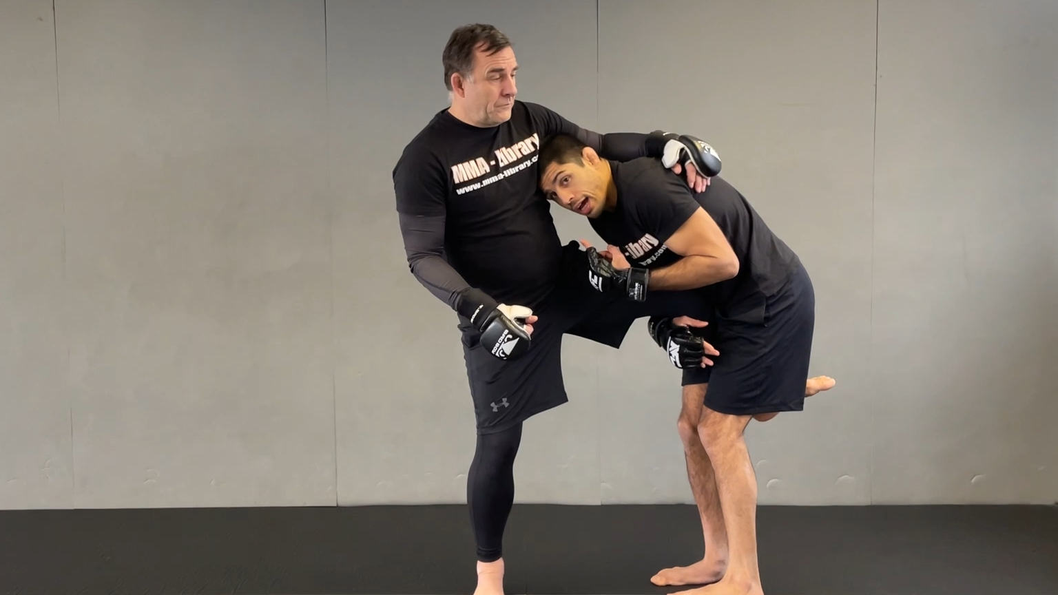 APPLICATION FÜR SINGLE LEG HEAD INSIDE SPARRING OFFENSE