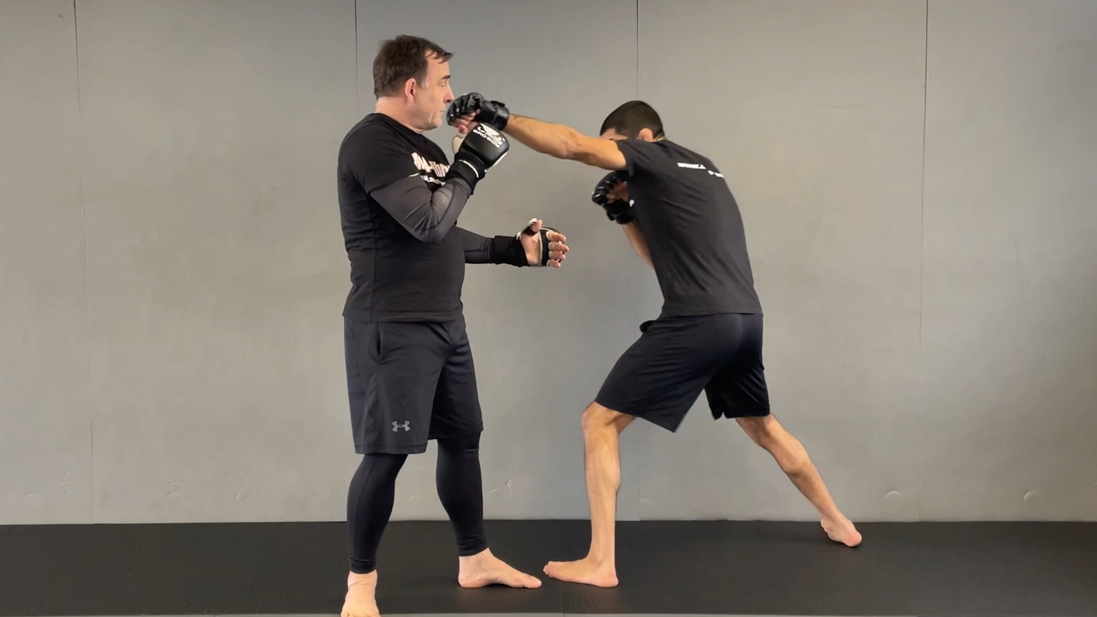 APPLICATION FÜR OFFENSE PRACTICING JAB