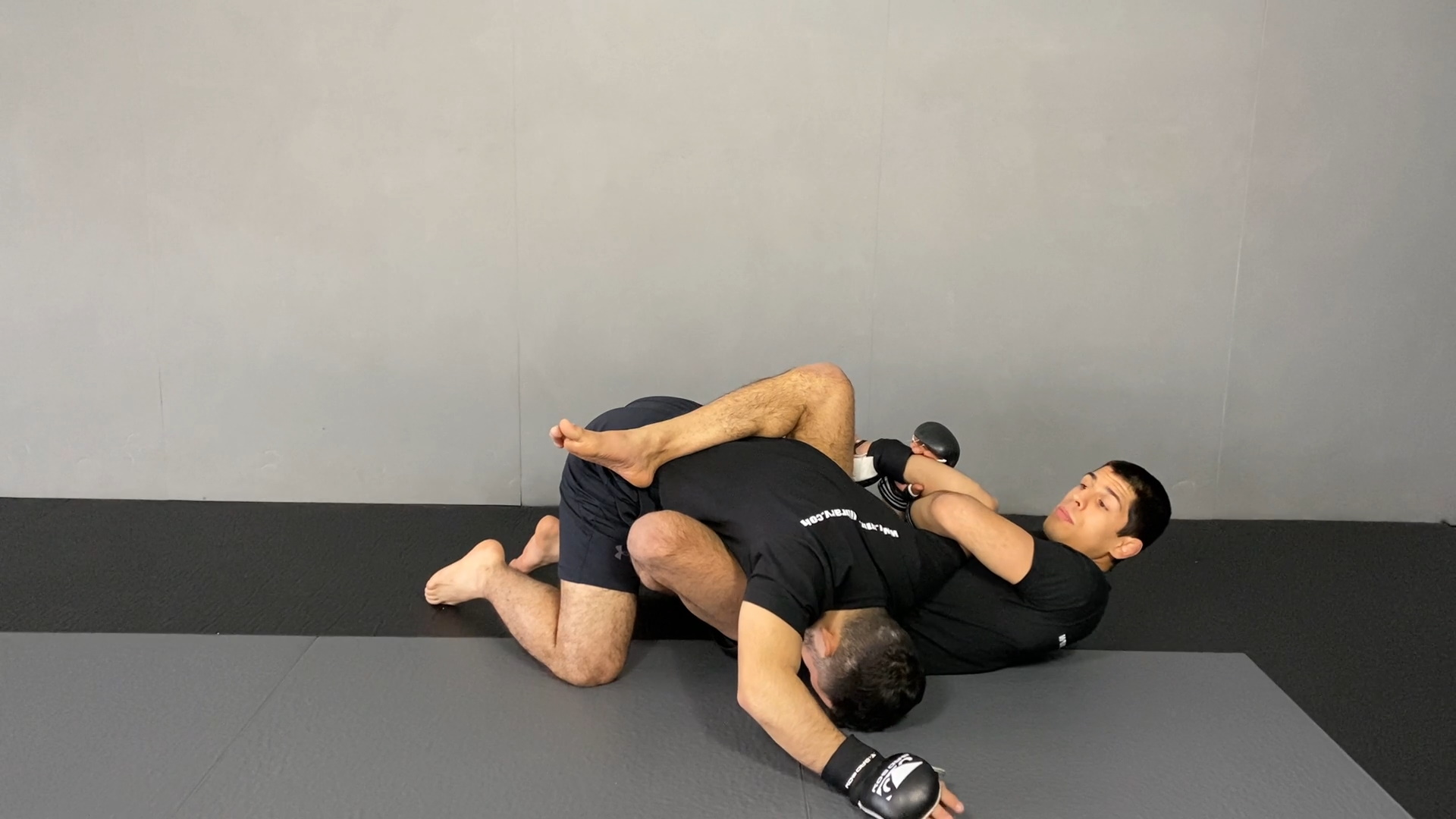 Drill  für Half Guard Bottom Kimura 2 