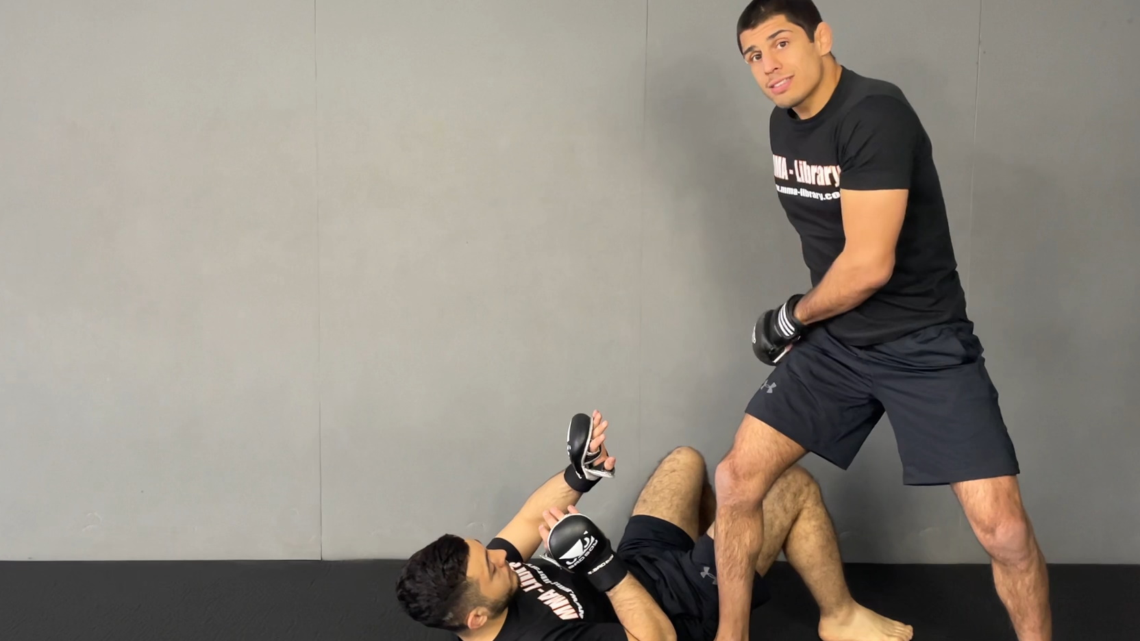 Drill for Open Guard Top Torreado Pass 1 